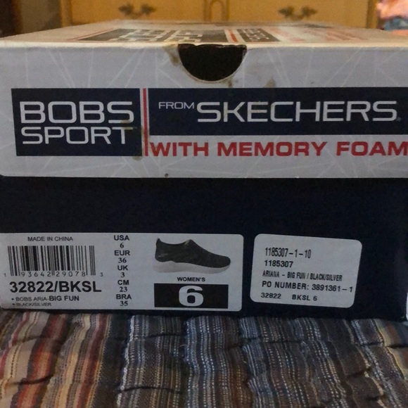 Skechers - Picture 5 of 5